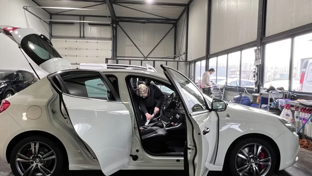 Autobedrijf Borghstede schade